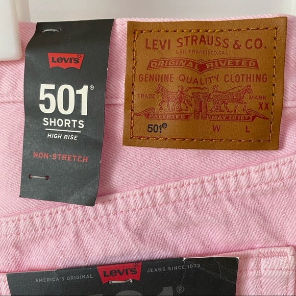 Levi’s 501 premium high rise shorts in pink - Picture 4 of 6